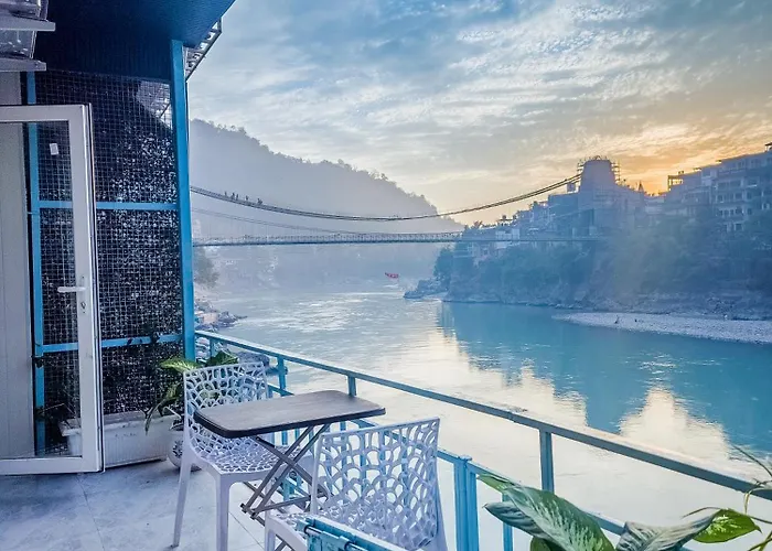 Karwaan By The Ganges Hostel